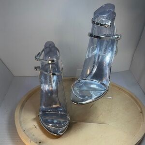 Steve Madden Theresa Metallic Silver Heel Sandals Size 8.5M